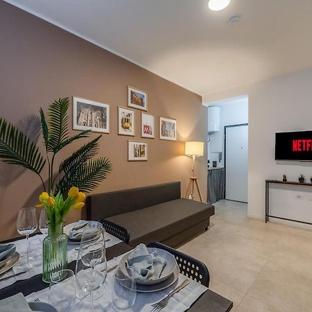 Appartamento Authentic Private Flat 2 Min From Navigli Milano Esterno foto