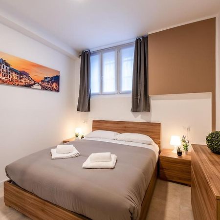 Appartamento Authentic Private Flat 2 Min From Navigli Milano Esterno foto
