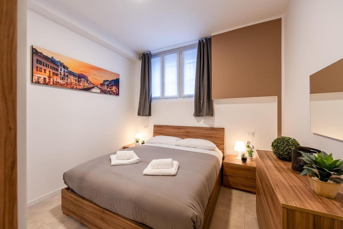 Appartamento Authentic Private Flat 2 Min From Navigli Milano Esterno foto