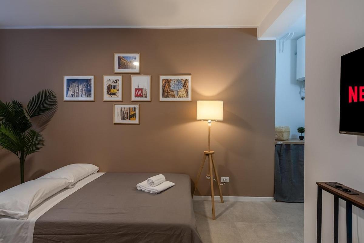 Appartamento Authentic Private Flat 2 Min From Navigli Milano Esterno foto